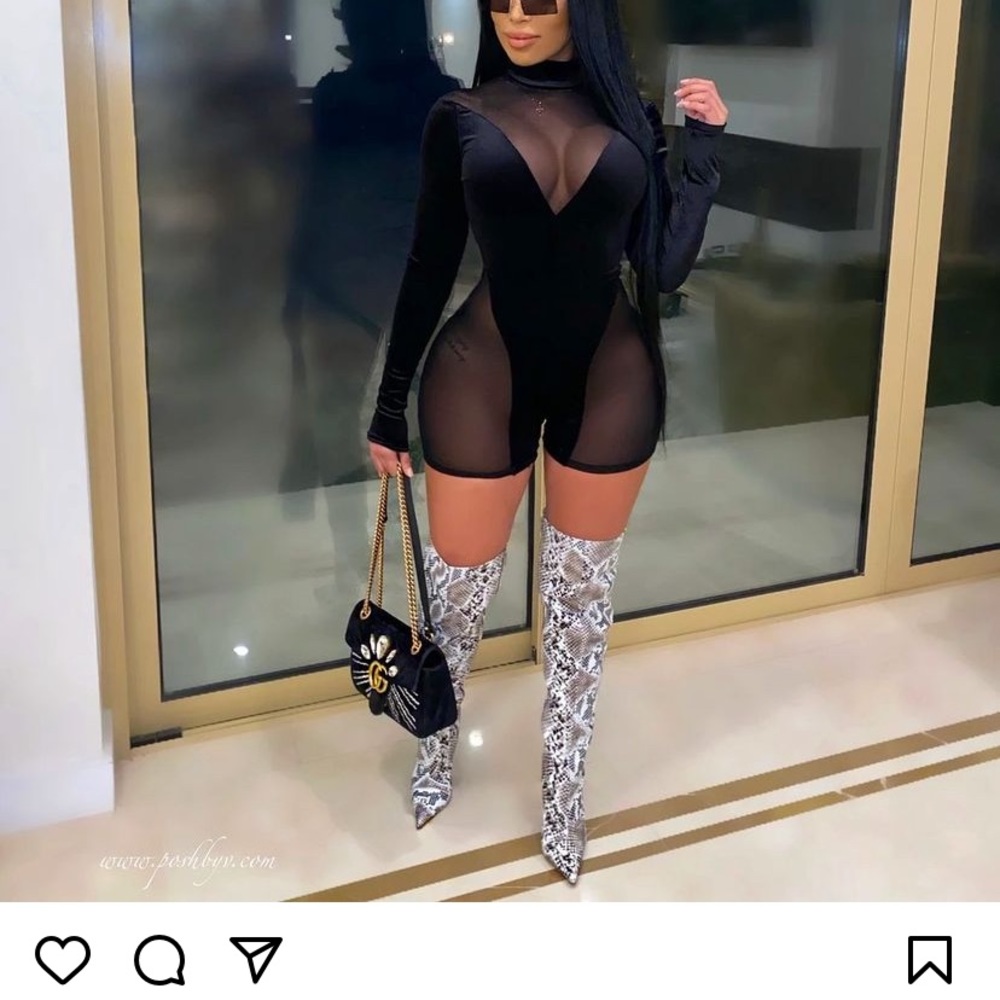 Poshbyv black/sheet romper